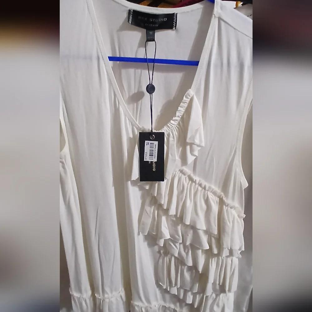 Max Studio Top - Picture 2 of 4